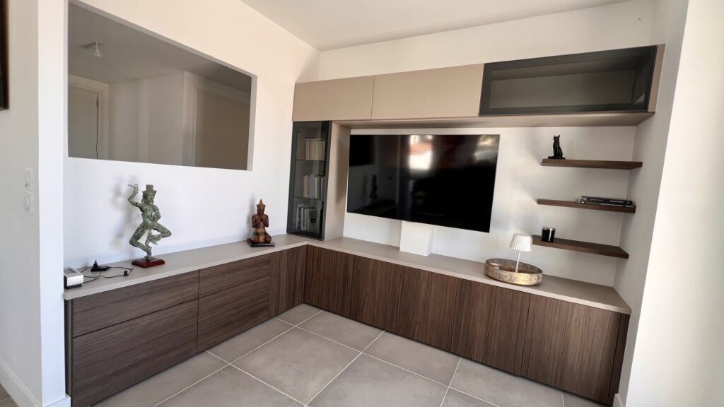 Aménagement coin tv, meuble sur mesure, création personnalisée